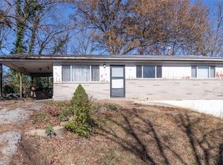 45 Lois Ln, Fenton, MO 63026