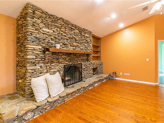 4th image of 17060 Coral Cay Ln #N
