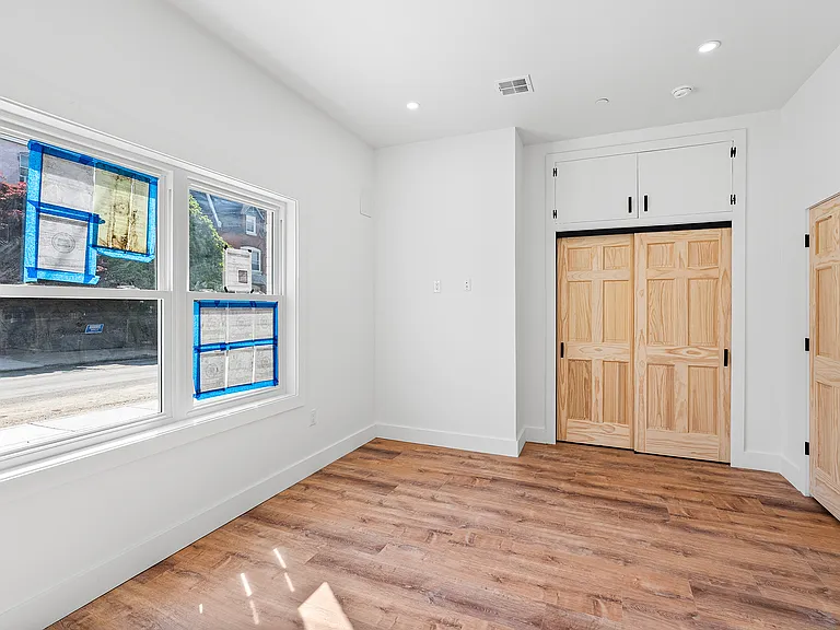 708 N 43rd St #2 — Photo 10