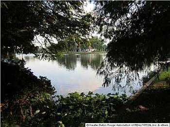 3rd image of 11936 Lake Sherwood Ave N
