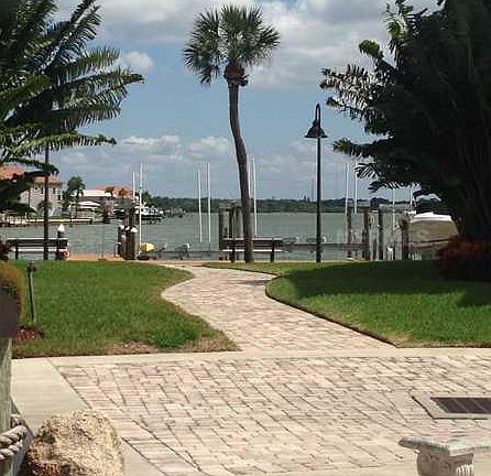 4th image of 106 Yacht Club Cir