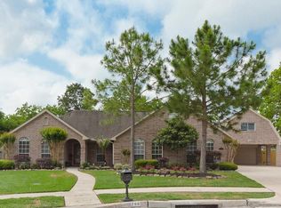 700 Piney Ridge Dr, Friendswood, TX 77546
