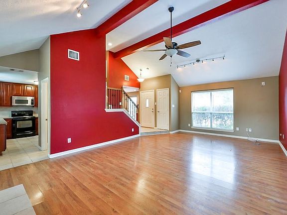 5th image of 506 Penwood Ct