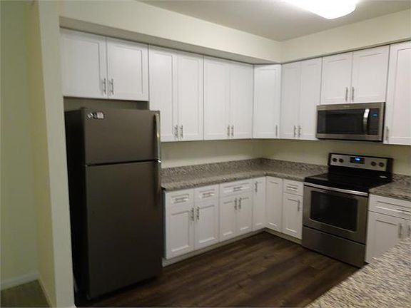 3rd image of 804 Summer Hawk Dr Unit 6103