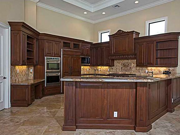 CUSTOM BUILT HOME ON 1.25 ACRE LOT