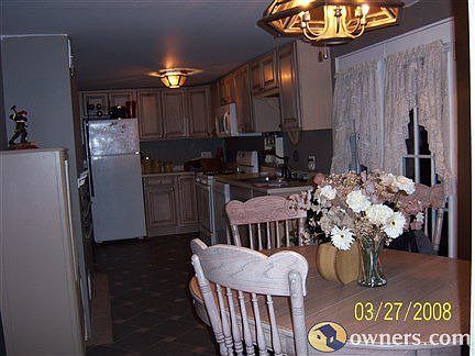 EAT IN KITCHEN,