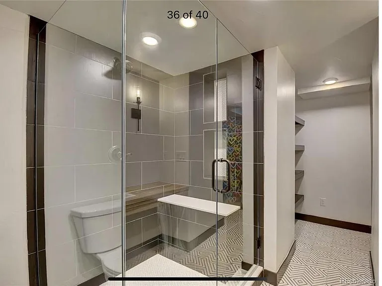2126 Grove St — Photo 34