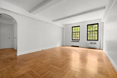 17 West 67th Street, #3B