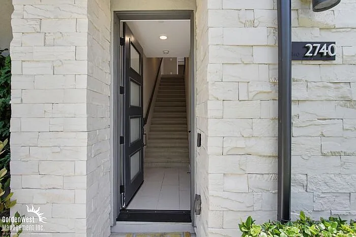 2740 Via Alta Pl — Photo 3
