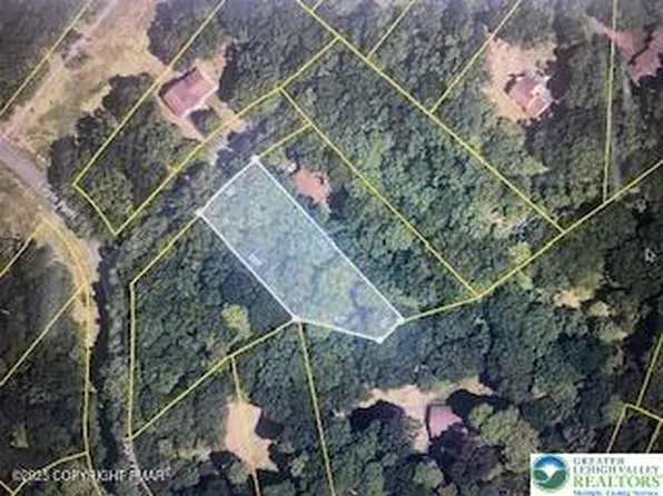 LOT 501 Warbler Ct, Bushkill, PA 18324