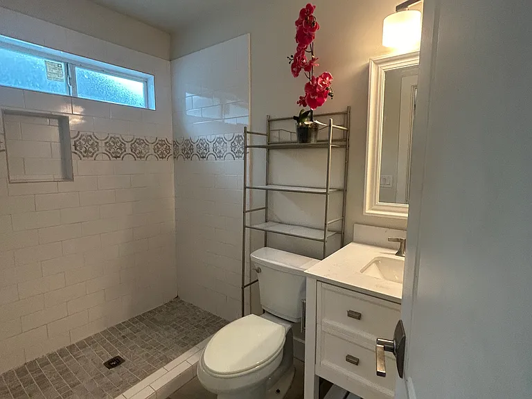 116 Naylor St #116 — Photo 10