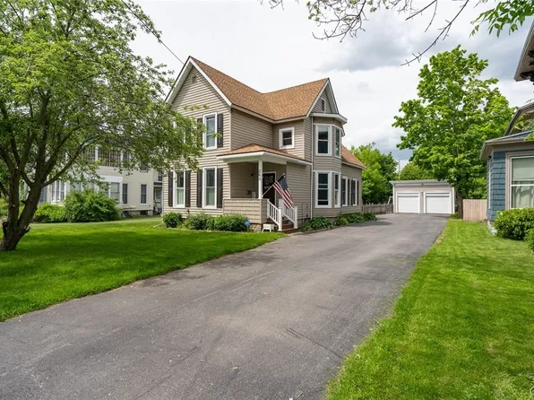262 Ten Eyck St, Watertown, NY 13601