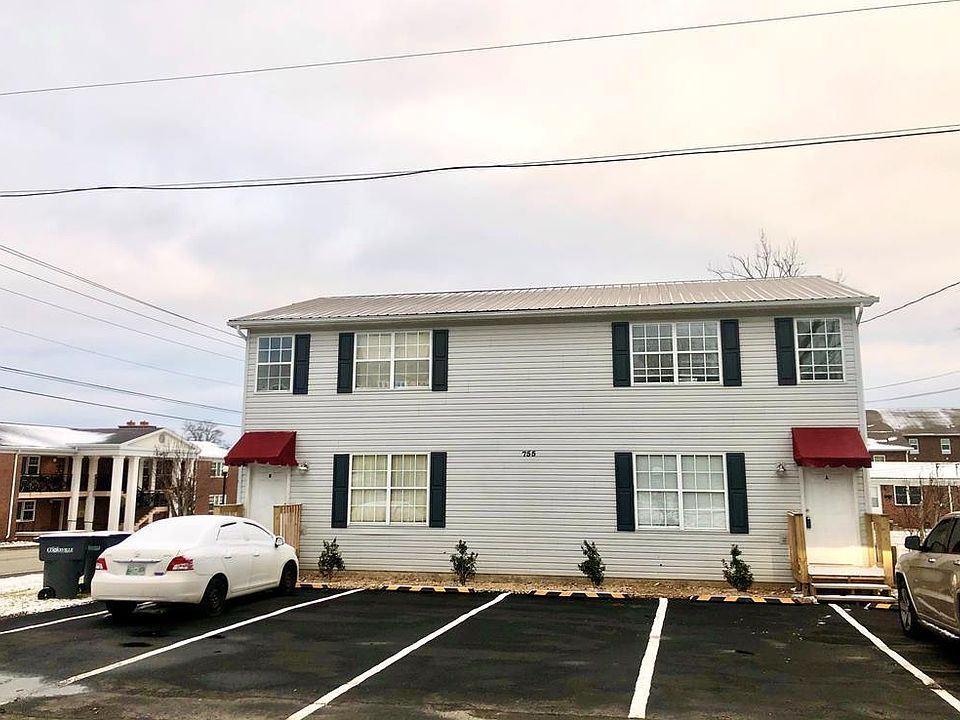 1st image of 755 Chestnut Ave