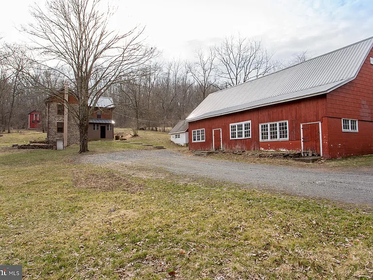 120 Tabor Rd — Photo 50