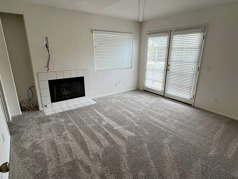 954 Loring St #2 — Photo 6