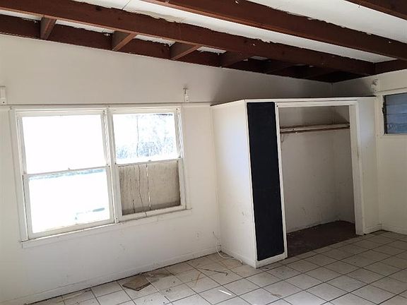 5th image of 4246 E Lane Ave