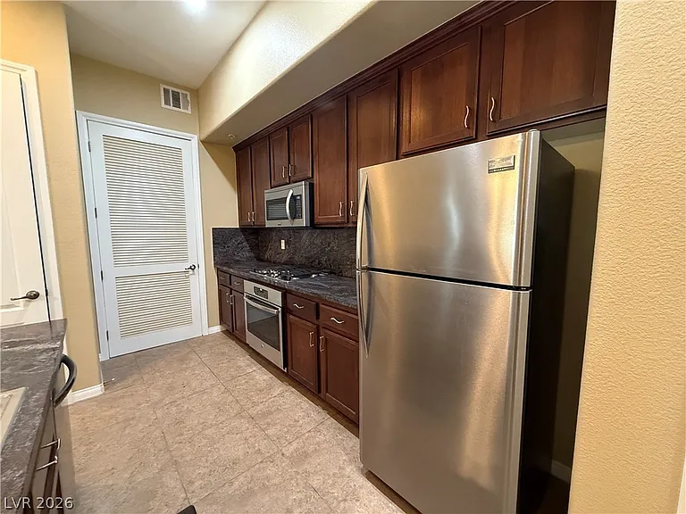 68 E Serene Ave #325 — Photo 6