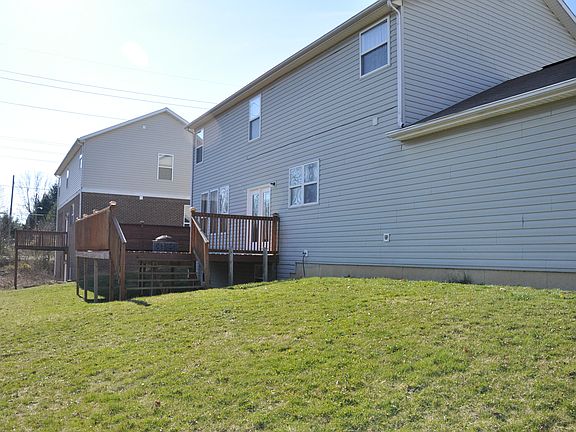 3rd image of 8249 Walden Glen Ct