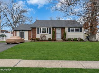 6 Lillian Dr, Hazlet, NJ 07730