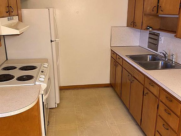 3rd image of 201 Mountain Ave SW #4-04