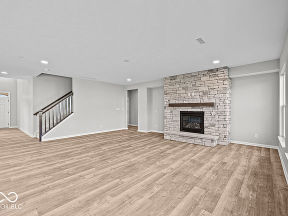 5th image of 10614 Banyan Wood Ct