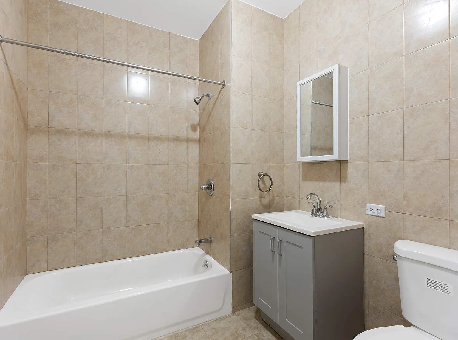 1107 Rogers Avenue — Photo 3