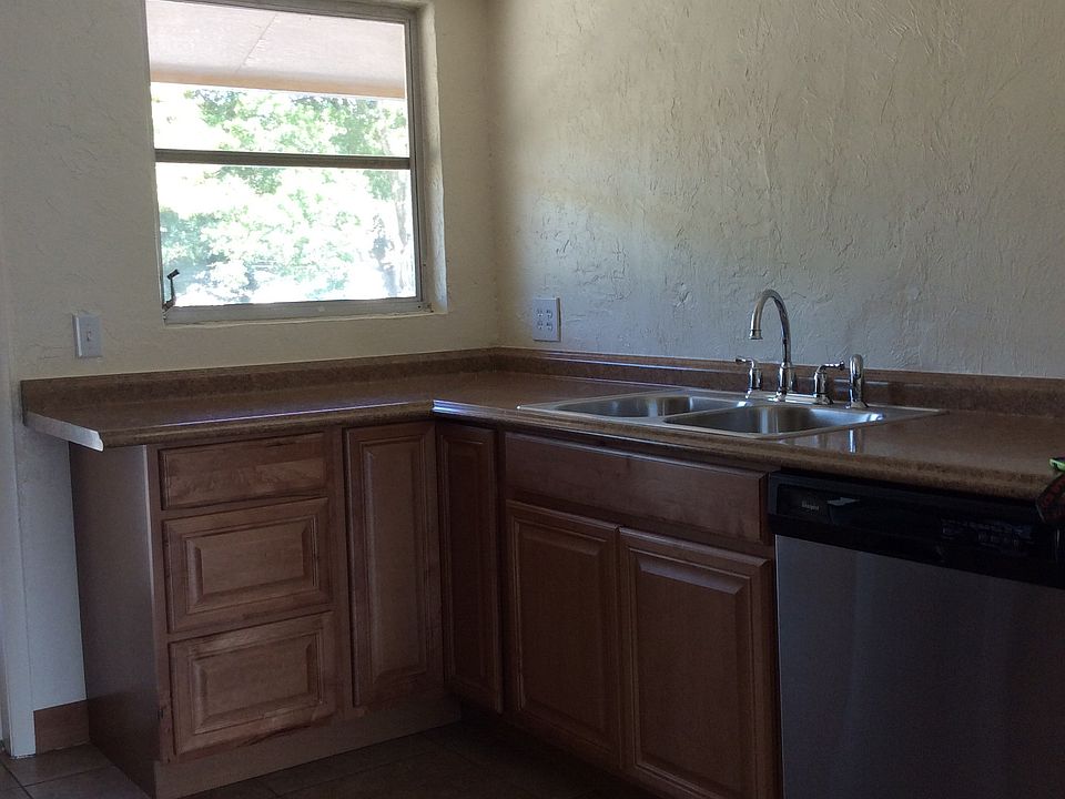1st image of 2822 W Rainbow Cir