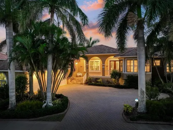 12410 Baypointe Ter, Cortez, FL 34215