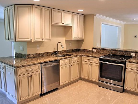 5th image of 2112 Bendway Dr