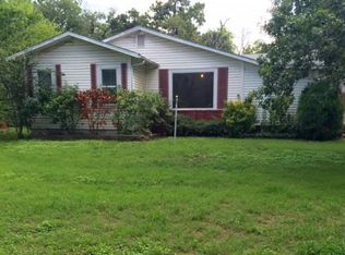 317 Shoreline Dr N, Azle, TX 76020