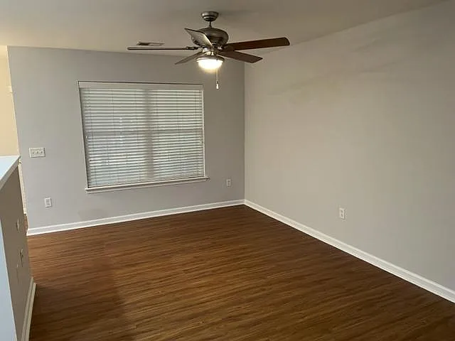 321 Cross Rd — Photo 3