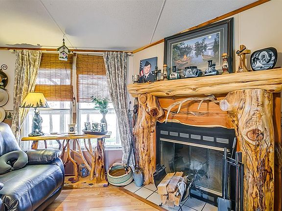 3rd image of 808 Steinway Ln