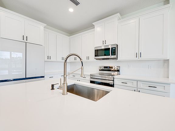 5th image of 3991 SW Wycoff Street