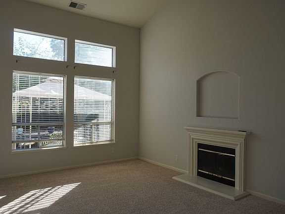 5th image of 333 Quiet Star Court Roseville