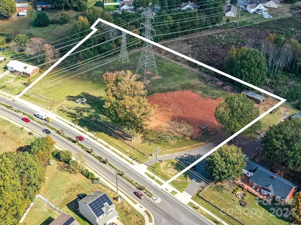 800 Oakdale Rd, Charlotte, NC 28216