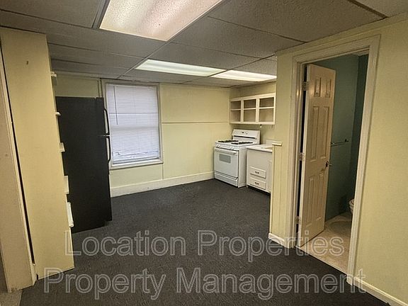 4th image of 913 New York St APT 8