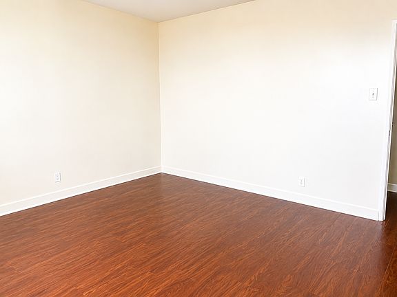 5th image of 3550 N Lake Shore Dr APT 628