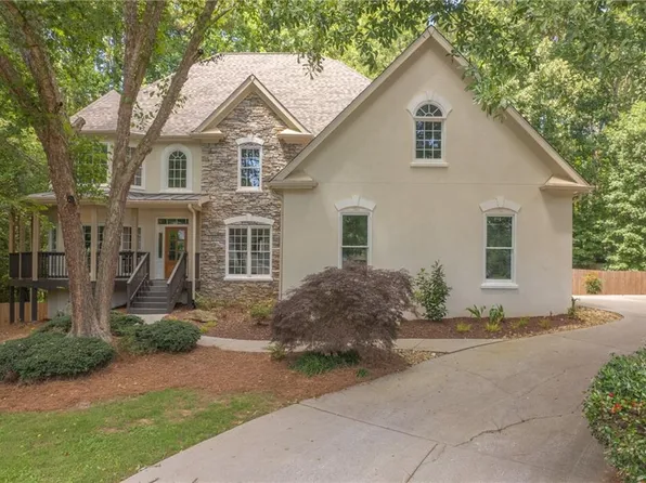 4544 Cavallon Way NW, Acworth, GA 30101