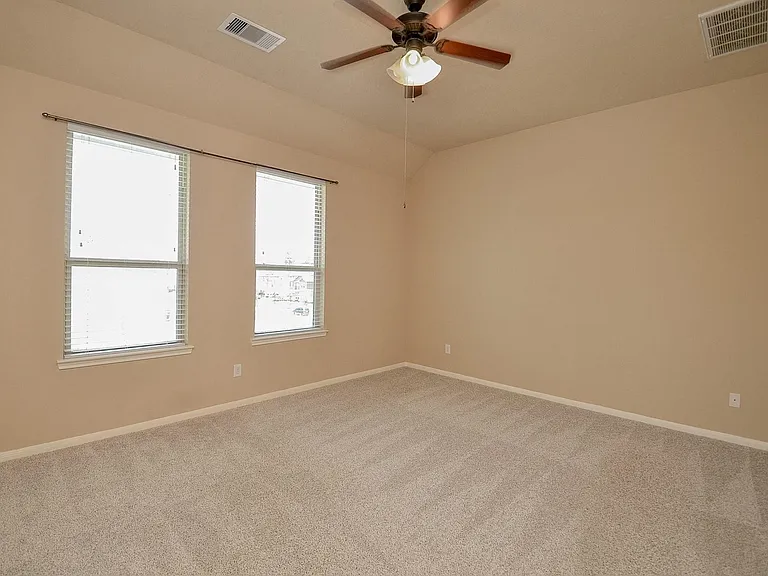 3307 Home Point Dr — Photo 18