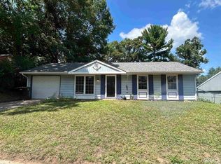 1327 Northlea Dr, South Bend, IN 46628