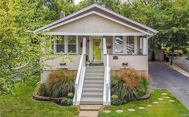 1st image of 712 Luckystone Ave