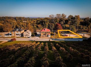 415 E 1st St #B, Hermann, MO 65041