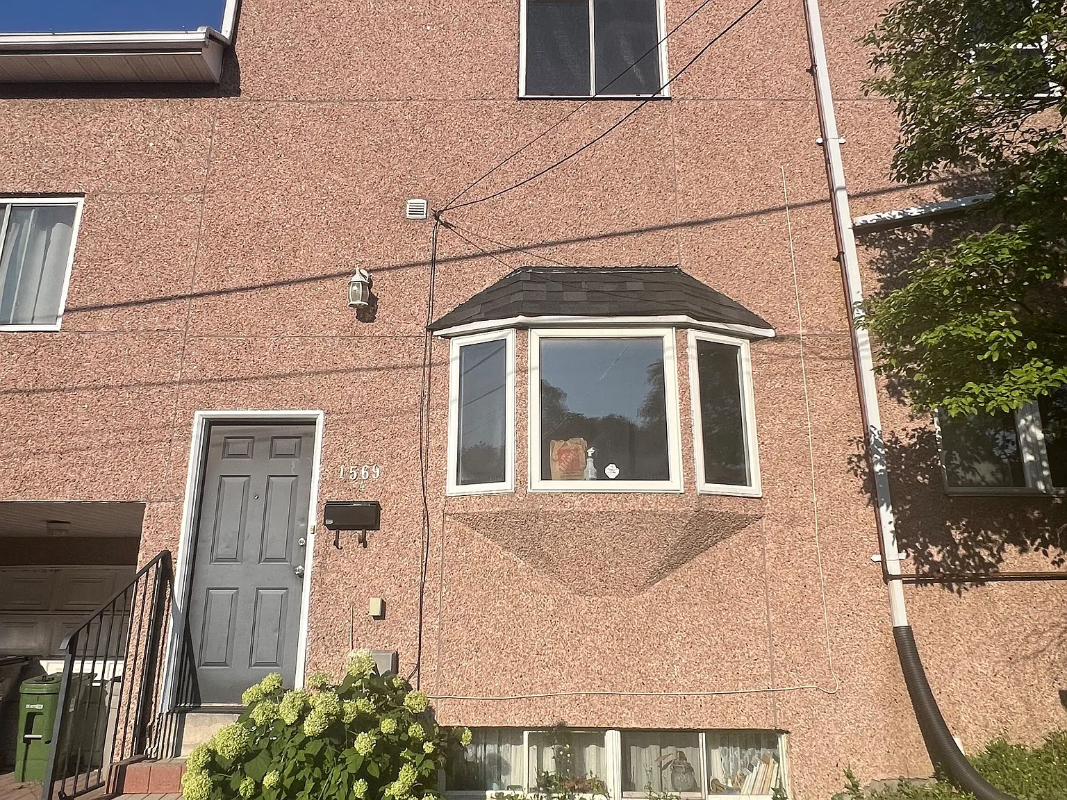 2 bed, $1,980 — Photo 1