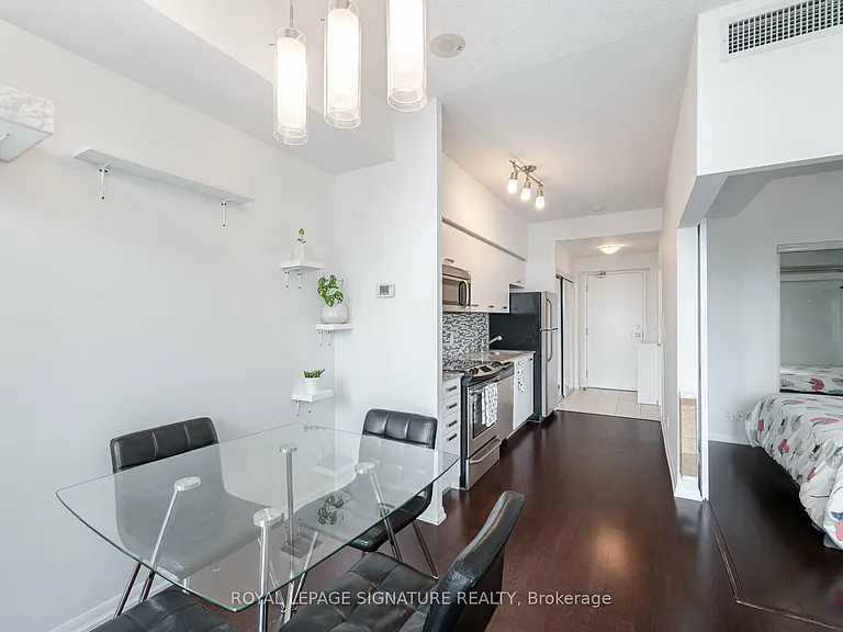 832 Bay St #3307 — Photo 10