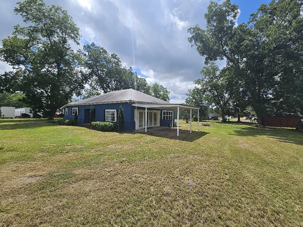 Building Photo - 38832 State Highway 46 W