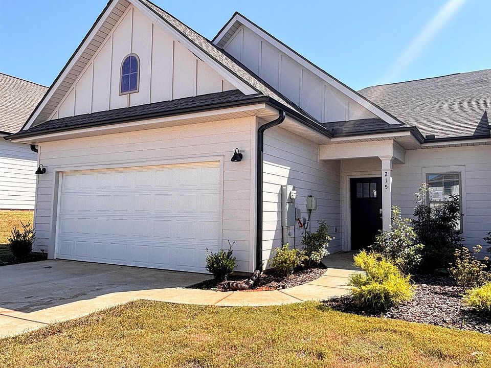 1st image of 215 Paca Ln