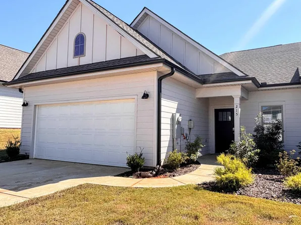 215 Paca Ln, Huntsville, AL 35811