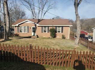131 Dale Ave, Hendersonville, TN 37075