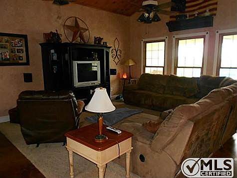 4th image of 514 County Road 2904