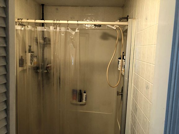 5th image of 10360 Main St APT 1